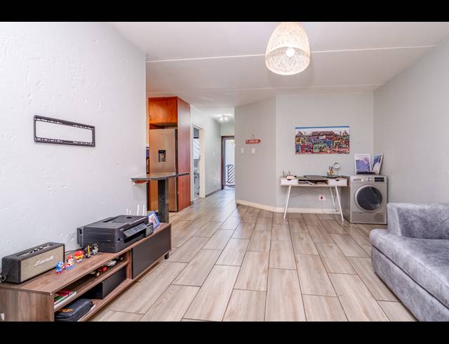 1 BEDROOM APARTMENT FOR SALE IN MORNINGSIDE HILLS